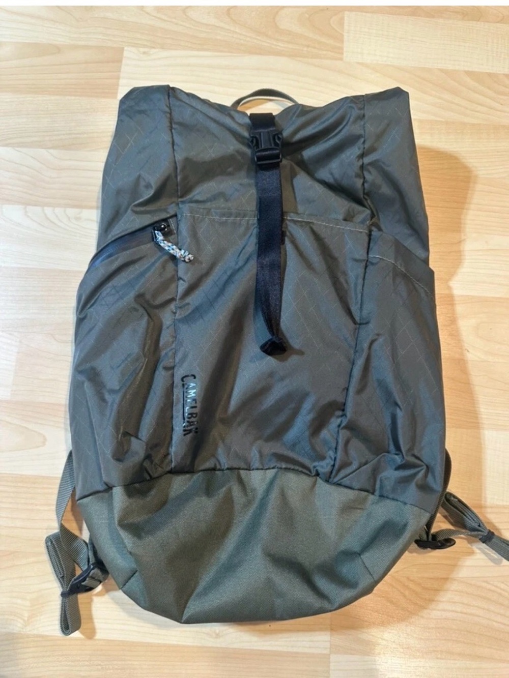 Camelbak Pivot Roll Top 20L Commuter Backpack Daypack Olive Green 20"x8"x6"
